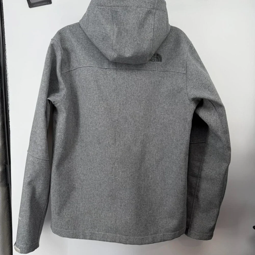 The North Face Men's Charcoal Performance Jacket Medium